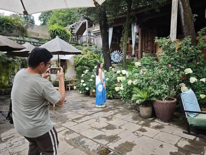 留量”艺术扎根结出“金果子”AG旗舰厅平台凤阳邑流量变“