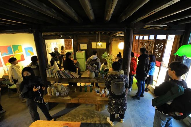 留量”艺术扎根结出“金果子”AG旗舰厅平台凤阳邑流量变“(图12)